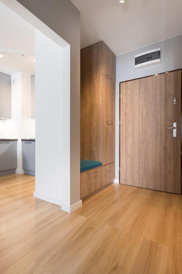 H2 Apartment- Gasiorowskich 4 - Parking Podziemny - Self Check In 24H - Mtp Targi - Pkp - Sklep Netto W Budynku Posen Exterior foto